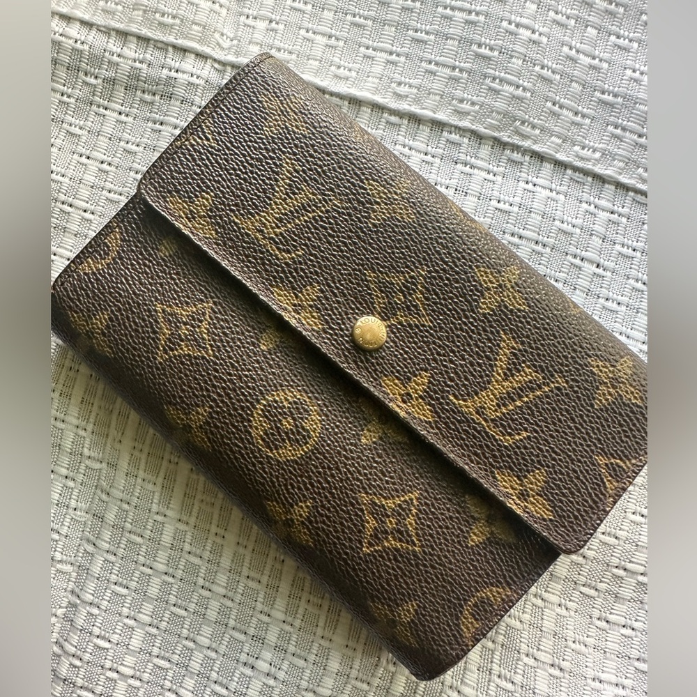 Louis Vuitton Alexandra Wallet